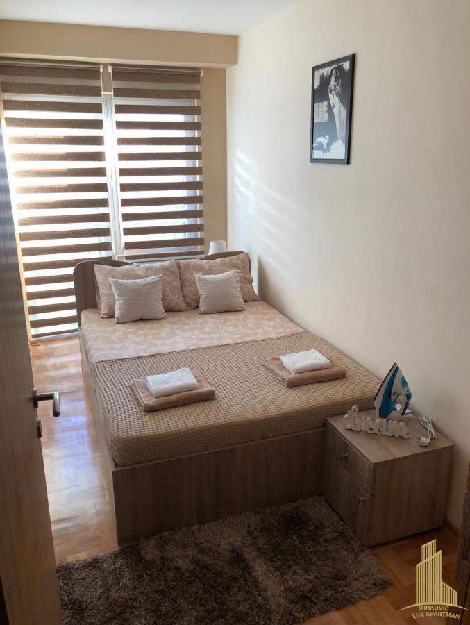 Mirkovic Lux Apartman Ni Exterior foto