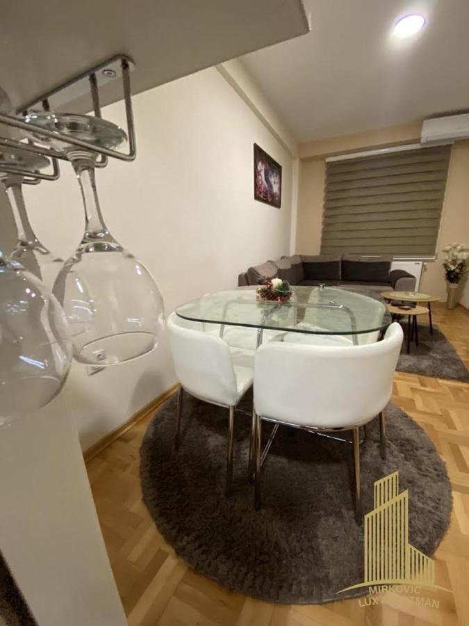 Mirkovic Lux Apartman Ni Exterior foto