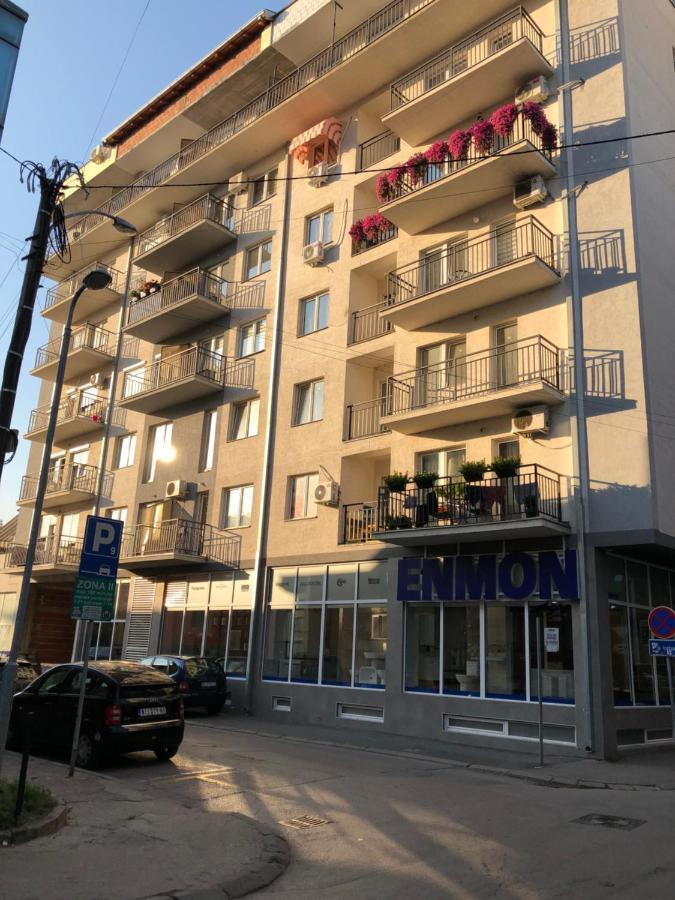 Mirkovic Lux Apartman Ni Exterior foto